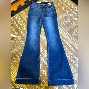 Judy blue flare jeans high waste size 1 brand new